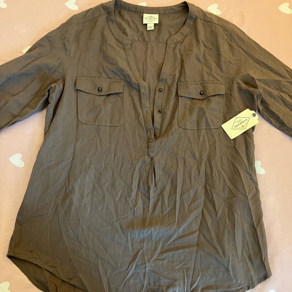 Brand: St. John’s Bay, size L.